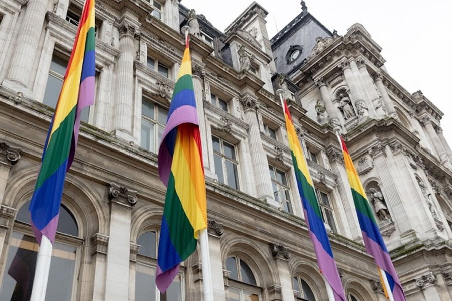 hotel de ville Paris - LGBT