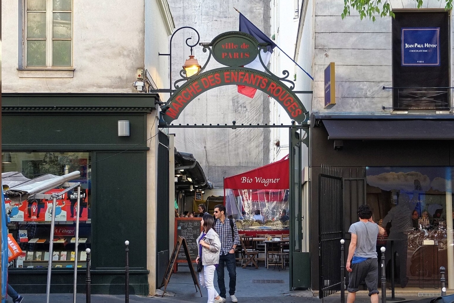 Marché Couvert des Enfants Rouges : un trésor historique et gourmand